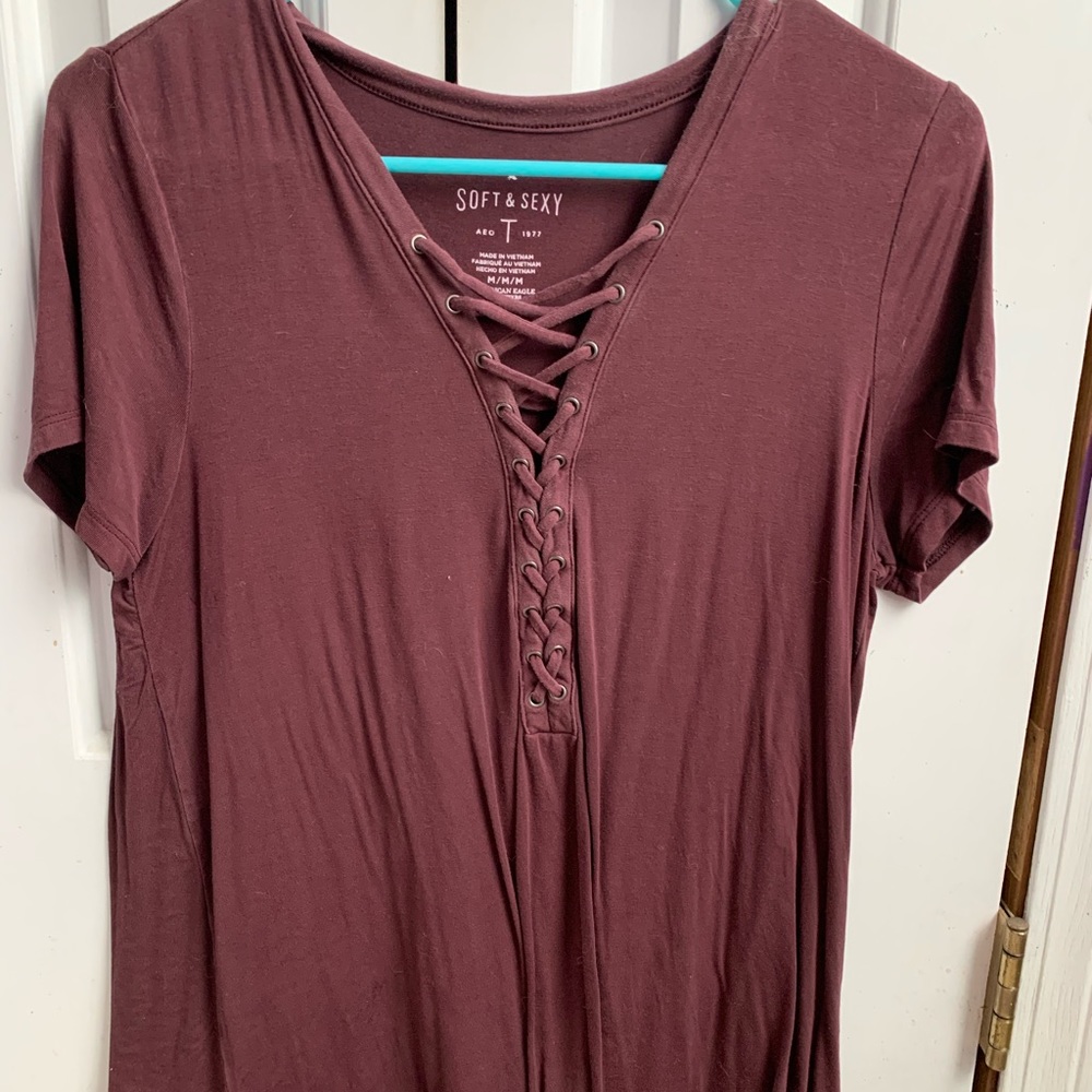 Cute laced up shirt